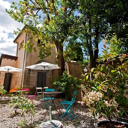 לינה וארוחת בוקר Art'e