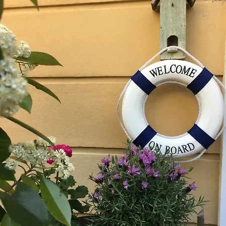 Art'e לינה וארוחת בוקר *